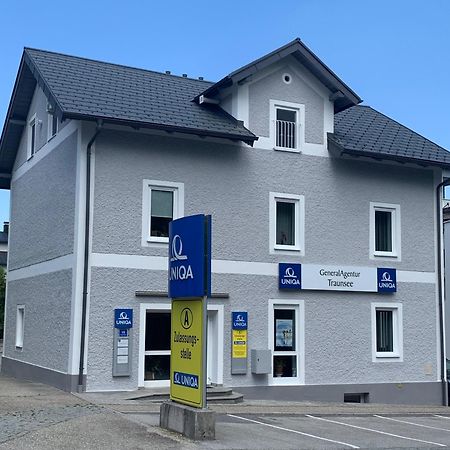 Idyllische Suite In Zentrumsnaehe Mit Parkplatz Top 1 Gmunden Luaran gambar