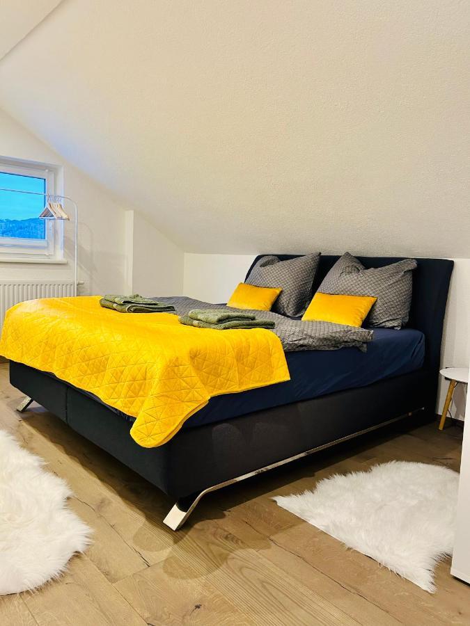 Idyllische Suite In Zentrumsnaehe Mit Parkplatz Top 1 Gmunden Luaran gambar